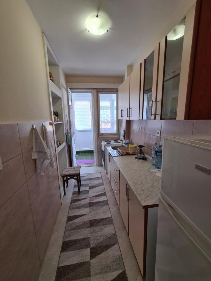 City Centar Apartment Тиват Экстерьер фото